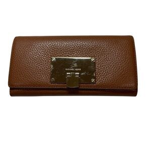Michael Kors Wallets Womens Astrid Carryall  Clutch Wallet Tan Pebbled Leather